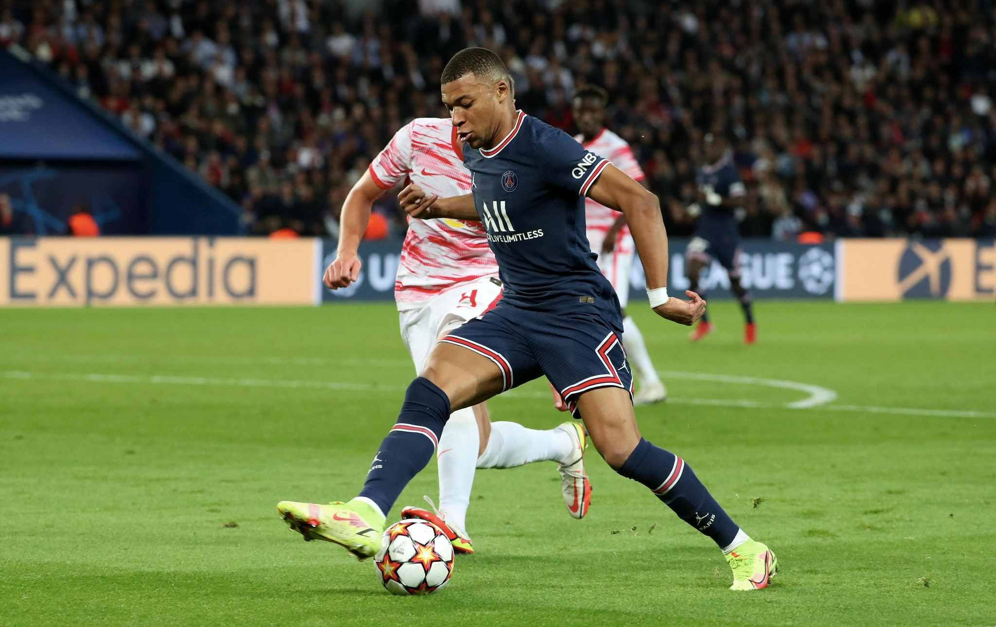 莱比锡足球比赛(莱比锡足球俱乐部)